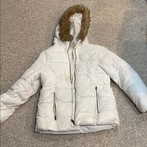 Zara white poofy jacket size 11/12 kids